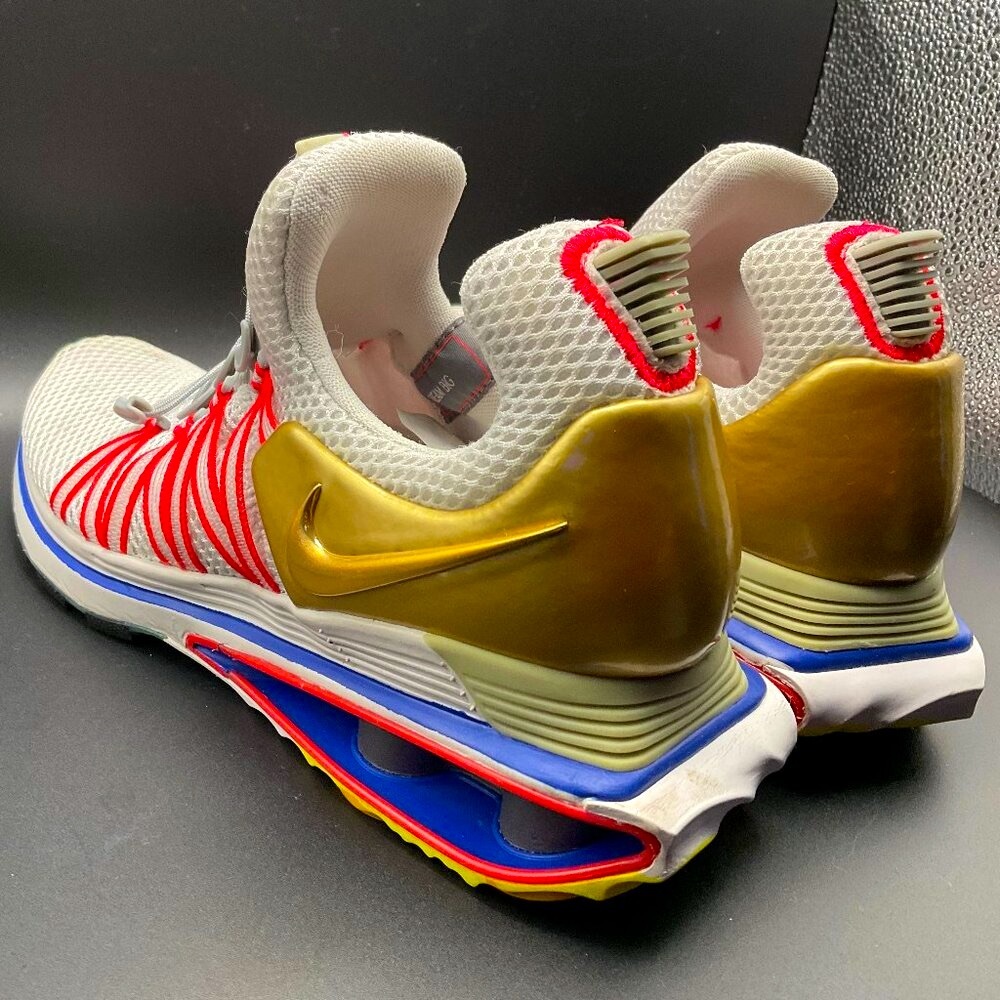 Nike Shox Gravity ‘Metallic Gold& Vast Grey’ size 4